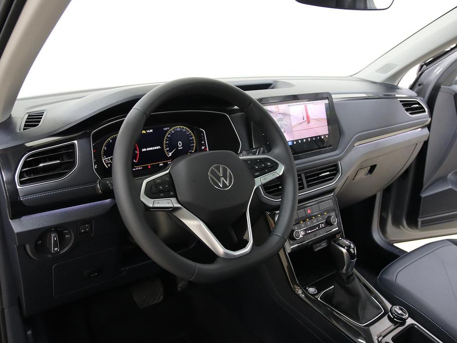 Volkswagen Tharu XR